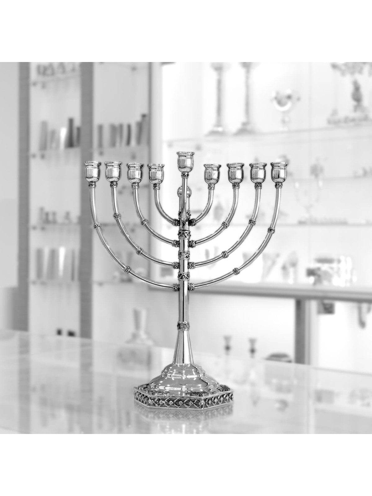 חנוכייה בעיצוב פיליגרן קלאסי בעבודת יד, מתנות לחנוכה, ישראל